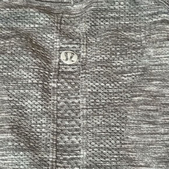 Lululemon Long Sleeve Gray Swiftly - Size 6 - Picture 7 of 7